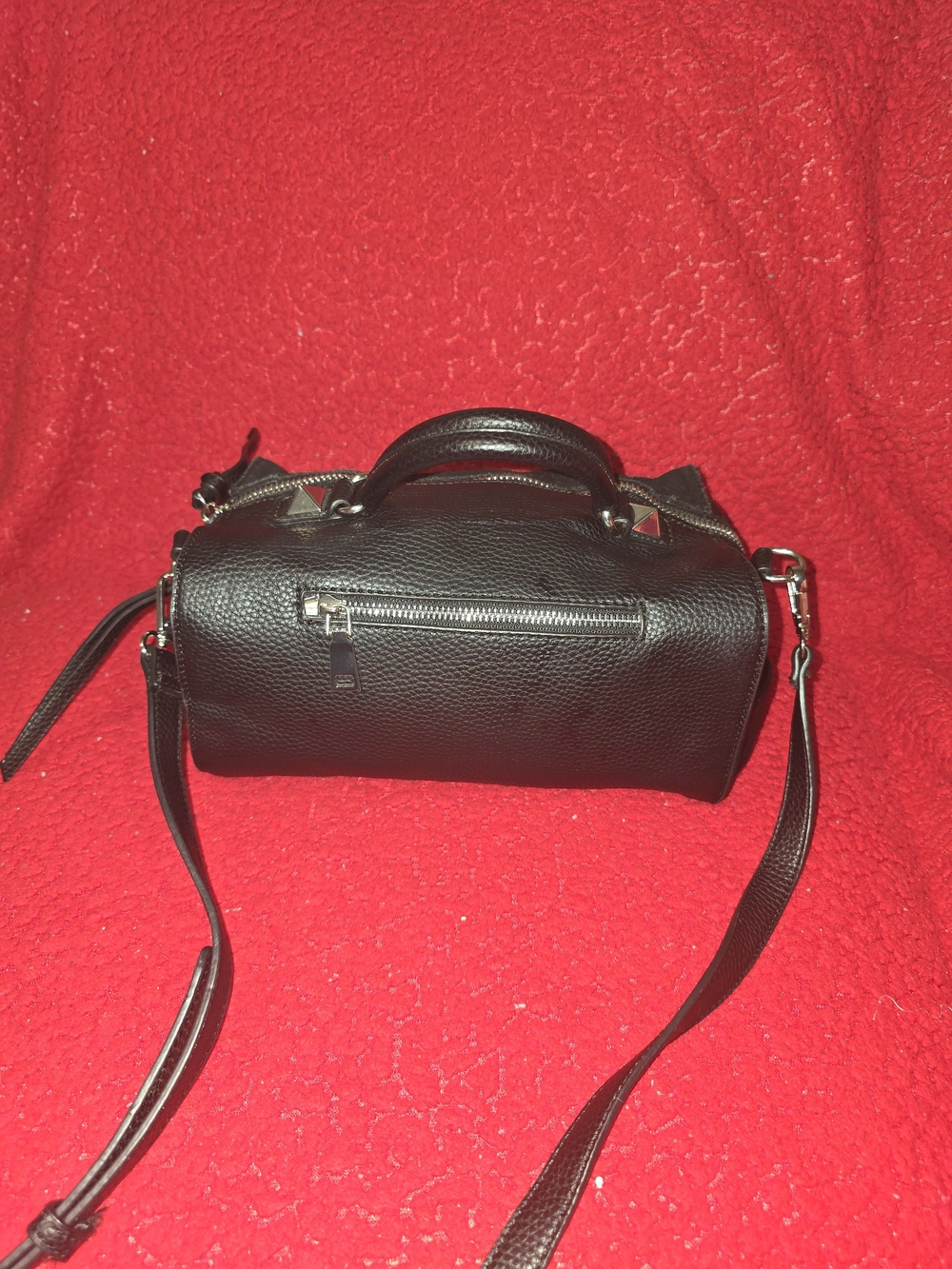 Moda Luxe Black Barrel Crossbody Satchel